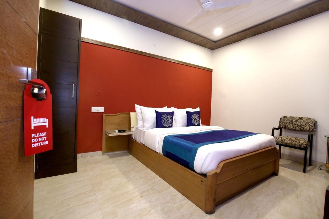 Capital O 9822 Hotel Seven Chandigarh Luaran gambar