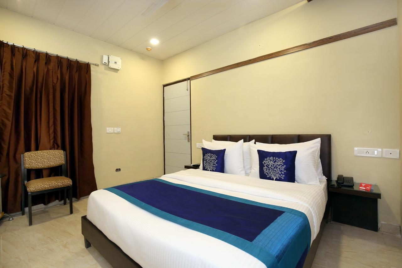 Capital O 9822 Hotel Seven Chandigarh Luaran gambar