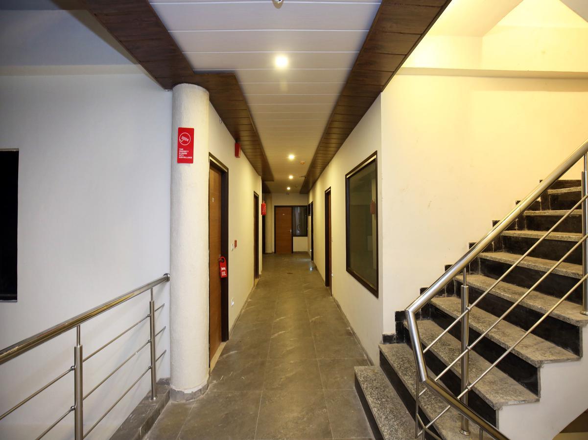 Capital O 9822 Hotel Seven Chandigarh Luaran gambar